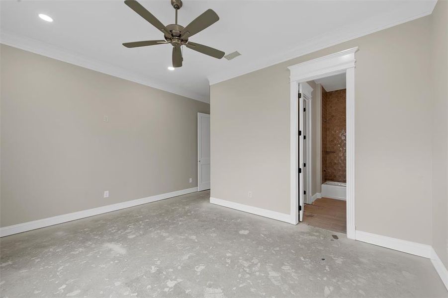 Spacious, unfurnished interior of a new home in , Woodway (Image 9).