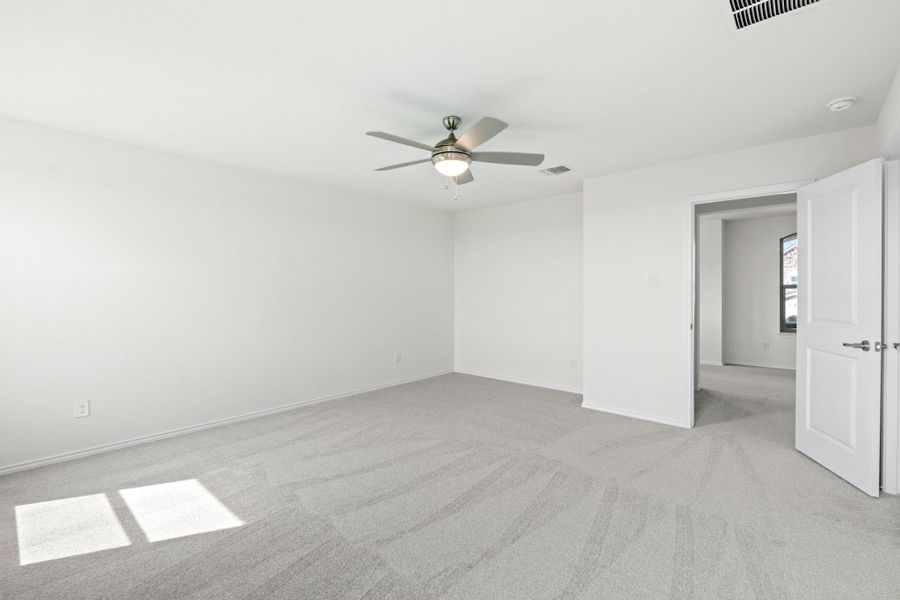 Spacious, unfurnished interior of a new home in Salerno - Classic Collection, Round Rock (Image 18). Spacious, unfurnished interior of a new home in Salerno - Classic Collection, Round Rock (Image 18).