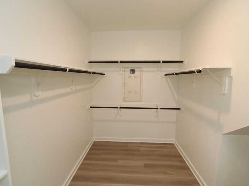 Image 36 of a home in Miller's Pond.