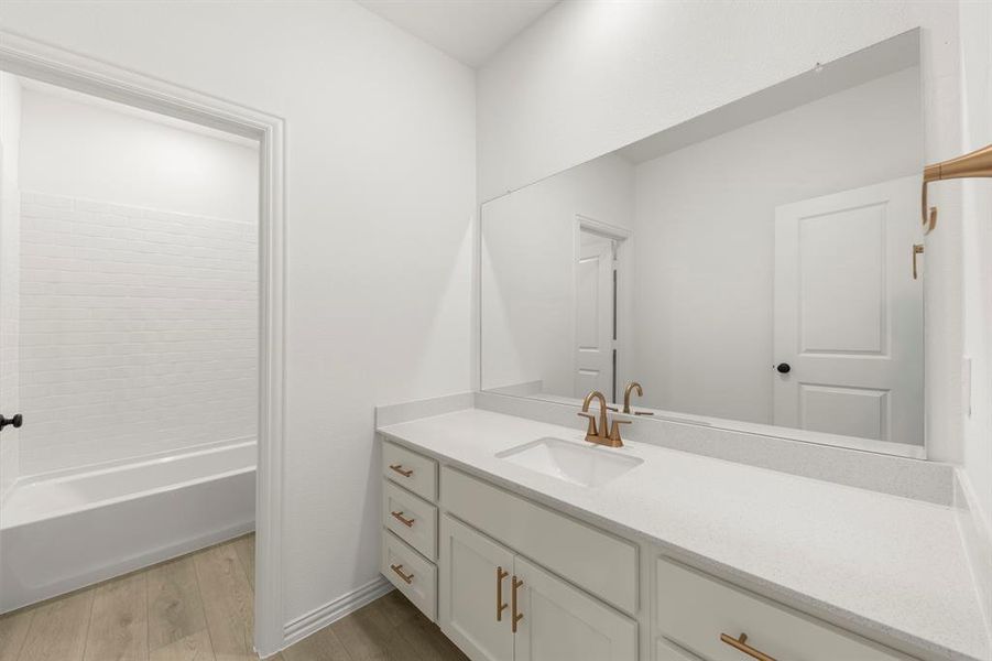 23. 1033 Concan - 3RD Bath