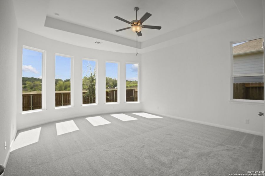 Spacious, unfurnished interior of a new home in Homestead, Schertz (Image 27).