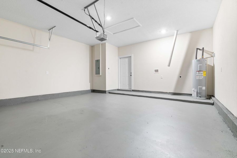 Spacious, unfurnished interior of a new home in , Jacksonville (Image 9). Spacious, unfurnished interior of a new home in , Jacksonville (Image 9).