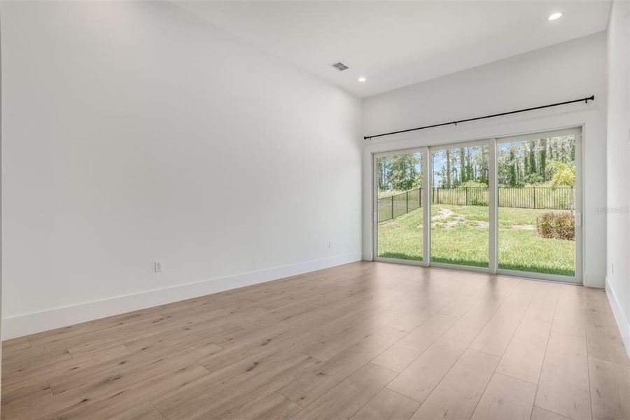 Spacious, unfurnished interior of a new home in , Montverde (Image 36).