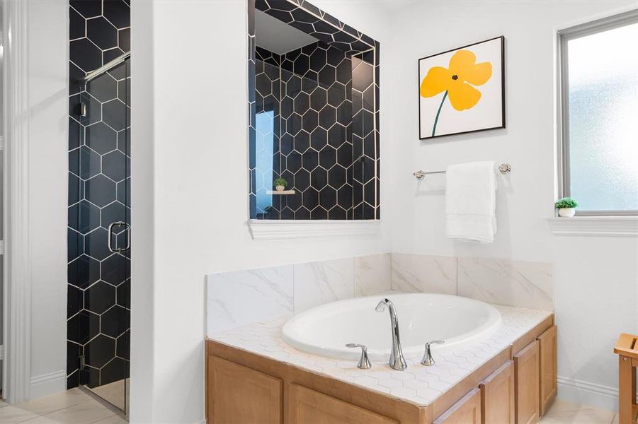 Furnished interior view inside a new home in , Northlake (Image 19).