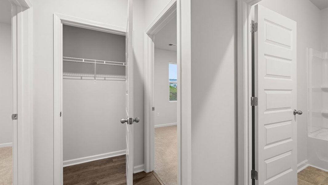 Representative unfurnished interior of a home built from the Allex by D.R. Horton in Captain's Corner, Grovetown (Image 21).