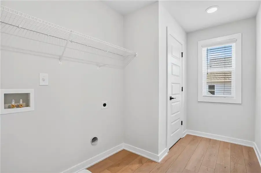 Spacious, unfurnished interior of a new home in , Villa Rica (Image 23).