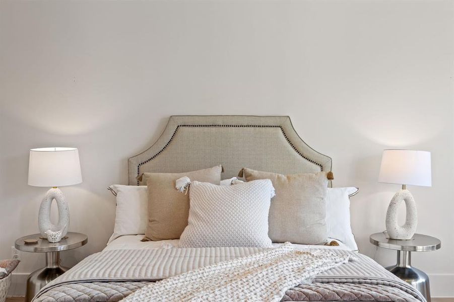 Furnished interior view inside a new home in , Dallas (Image 23). Furnished interior view inside a new home in , Dallas (Image 23).