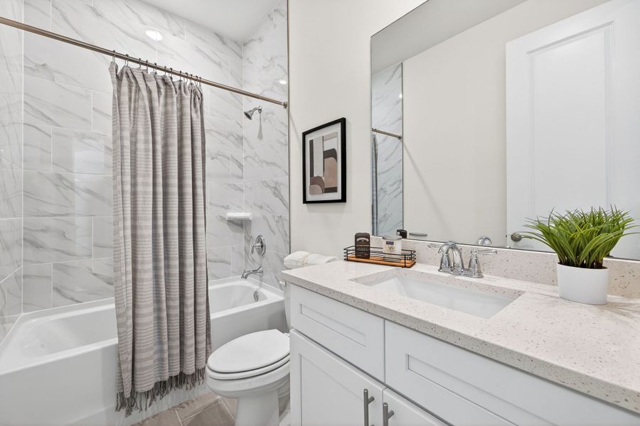 Representative furnished interior of a home built from the The Paradise Cove III by Sunlife Homes LLC in Cape Coral, Cape Coral (Image 31).