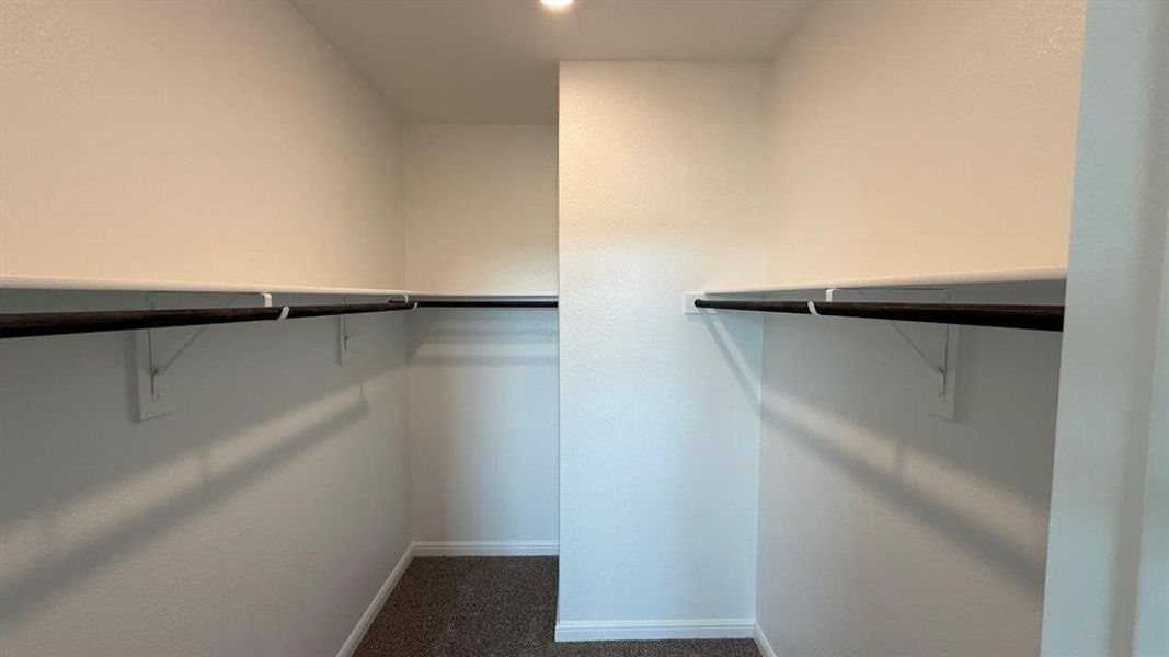 Spacious, unfurnished interior of a new home in Saratoga, Granbury (Image 11). Spacious, unfurnished interior of a new home in Saratoga, Granbury (Image 11).