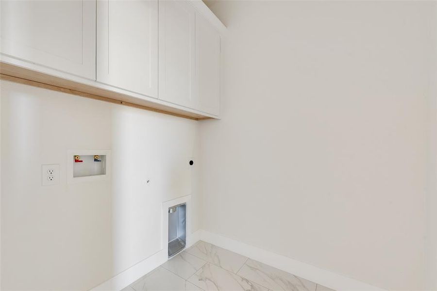 Spacious, unfurnished interior of a new home in , Forney (Image 27). Spacious, unfurnished interior of a new home in , Forney (Image 27).