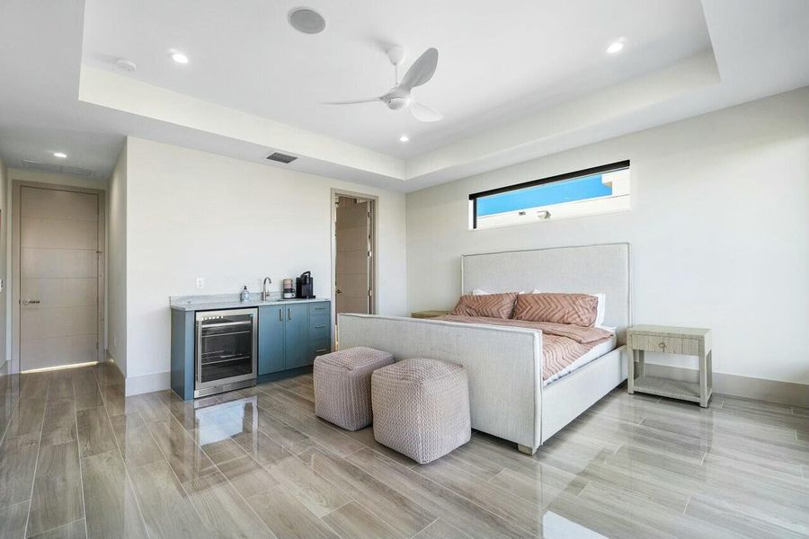 MODEL HOME FURNISHED KING MODEL HOME FURNISHED KING