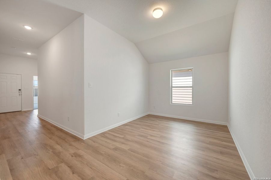 Spacious, unfurnished interior of a new home in Verano Farms, Von Ormy (Image 31). Spacious, unfurnished interior of a new home in Verano Farms, Von Ormy (Image 31).