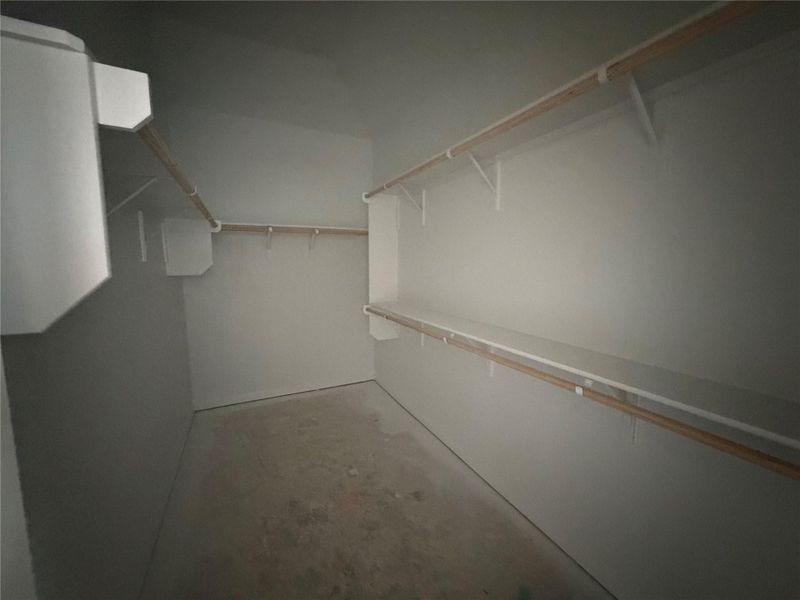 Image 24 of a home in Willow Springs.