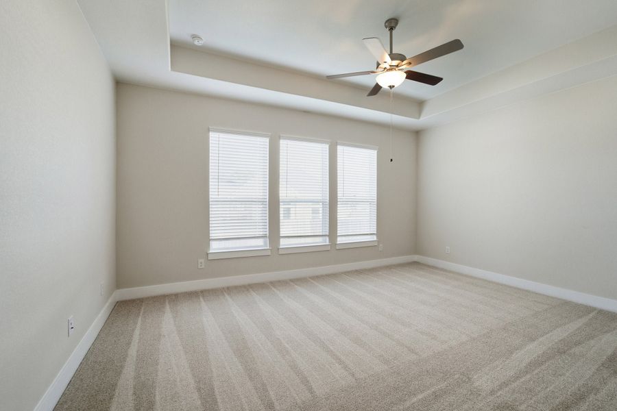 Spacious, unfurnished interior of a new home in Sanctuary, Salado (Image 26).