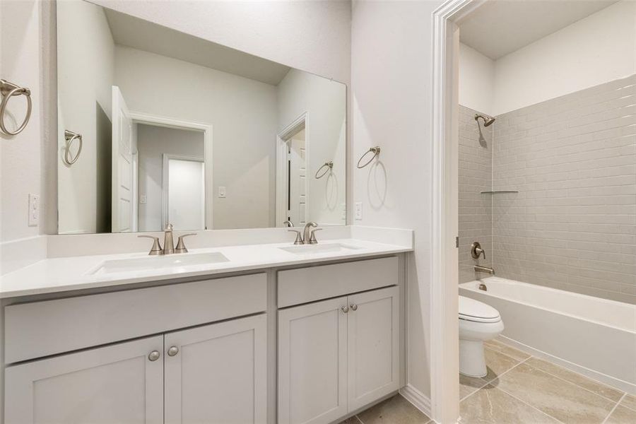 Furnished interior view inside a new home in Sutton Fields, Celina (Image 10).