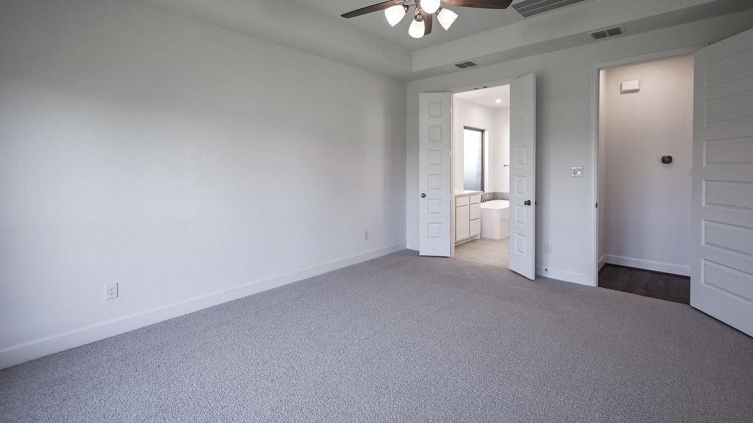 Spacious, unfurnished interior of a new home in Juniper Springs, Lockhart (Image 21).