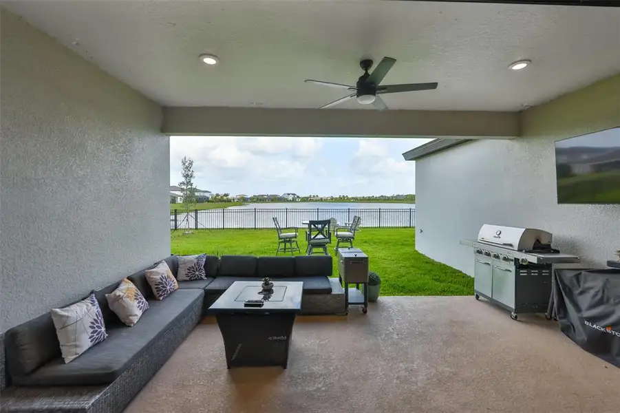 Exterior details and patio area of a home in Waterset, Apollo Beach (Image 3). Exterior details and patio area of a home in Waterset, Apollo Beach (Image 3).