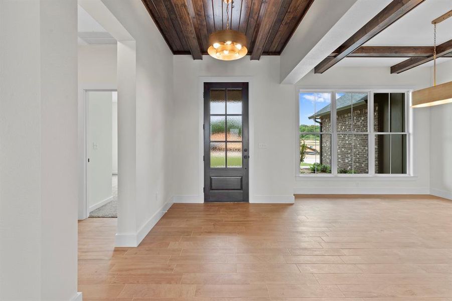 Spacious, unfurnished interior of a new home in , Lindale (Image 21).