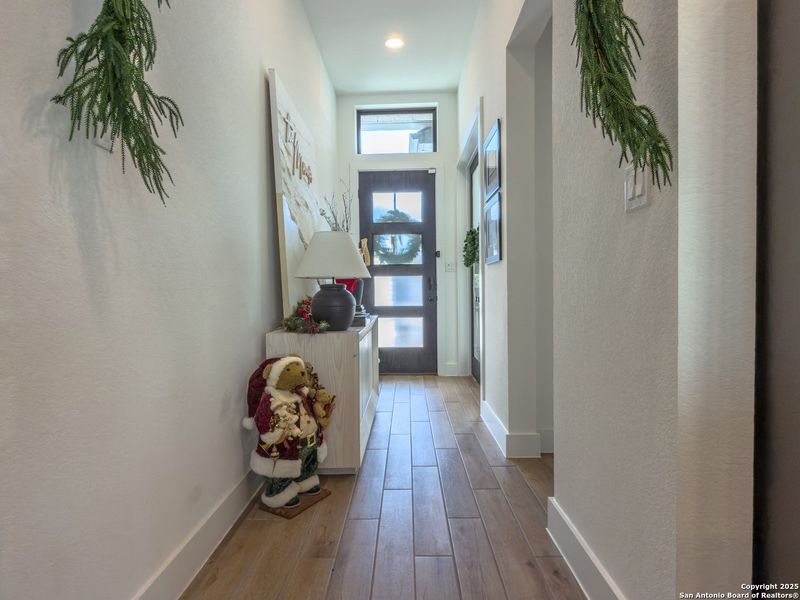 Furnished interior view inside a new home in , Kyle (Image 27). Furnished interior view inside a new home in , Kyle (Image 27).