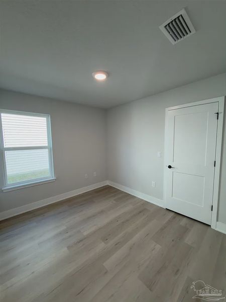 Spacious, unfurnished interior of a new home in Allison Acres, Cantonment (Image 11).