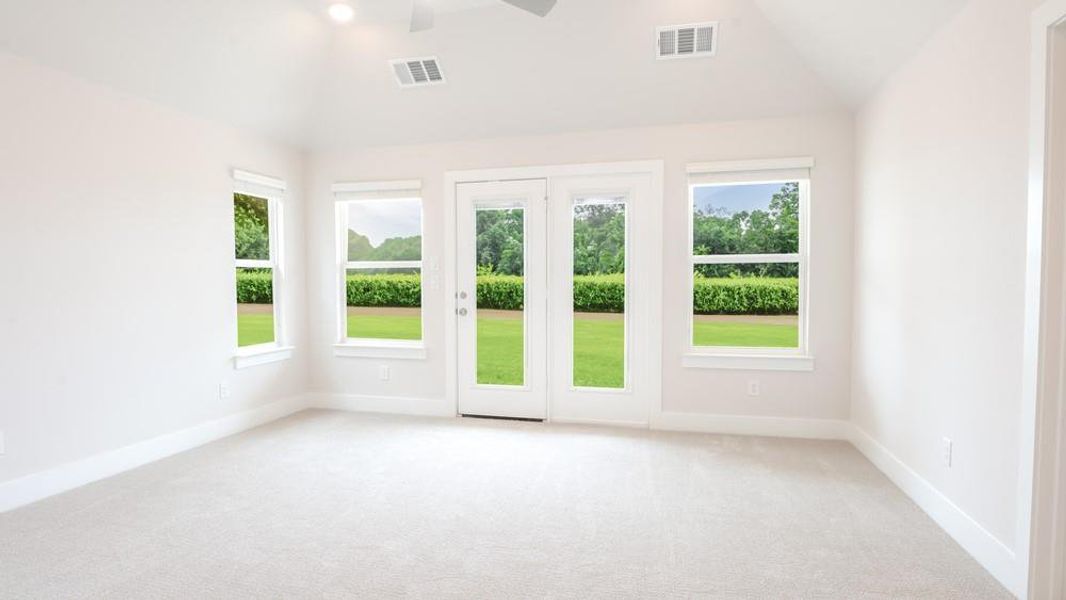 the-abbey-at-mercer-crossing-oak-farmers-branch-guest-bedroom-3