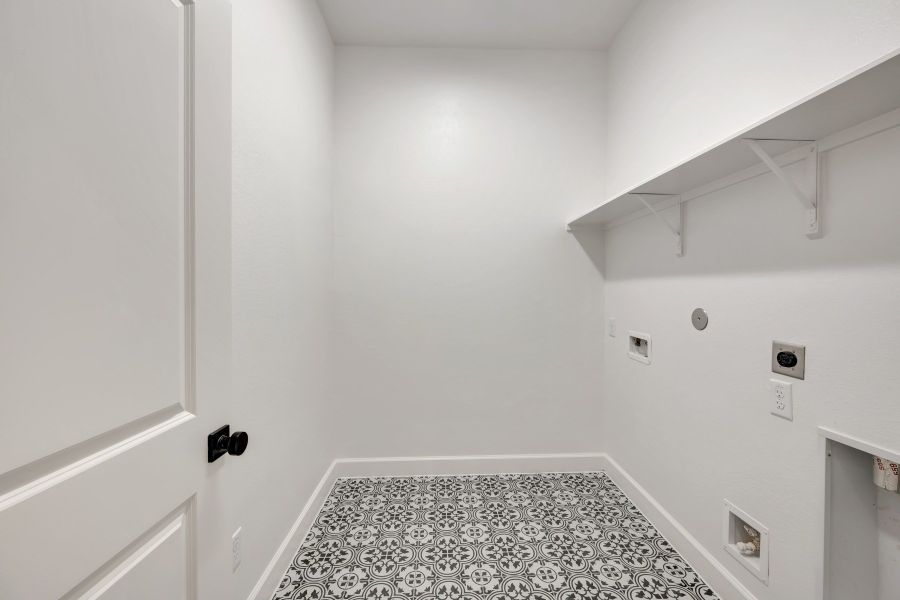 Spacious, unfurnished interior of a new home in Indigo - Enclave Collection, Richmond (Image 10). Spacious, unfurnished interior of a new home in Indigo - Enclave Collection, Richmond (Image 10).