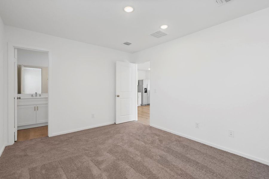 MODEL HOME images may NOT be consistent with the finished product.