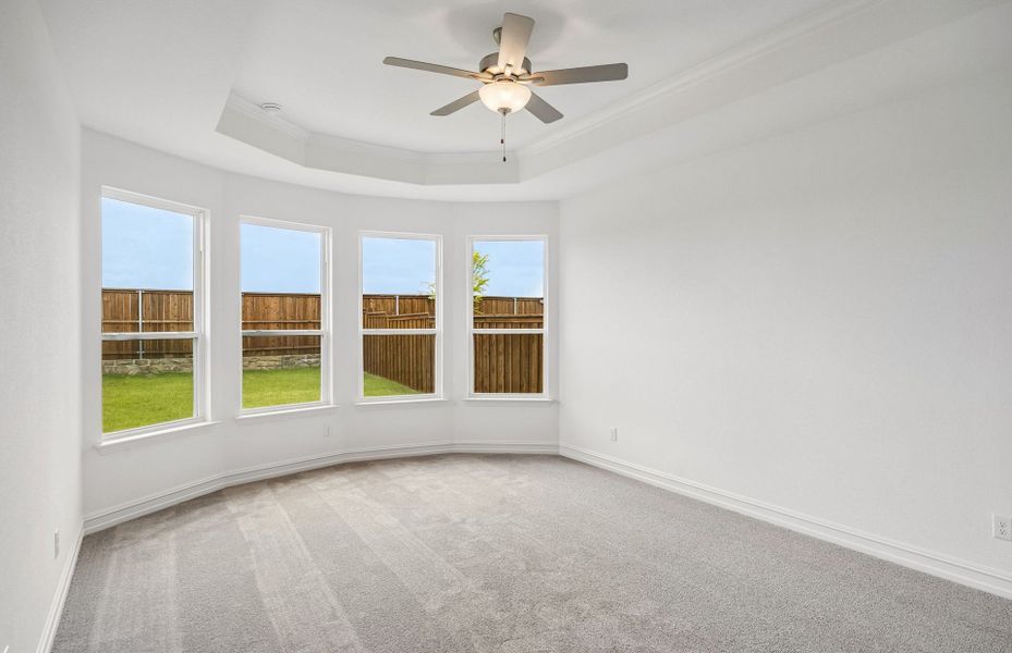 Spacious, unfurnished interior of a new home in Creekview Meadows, Pilot Point (Image 27).