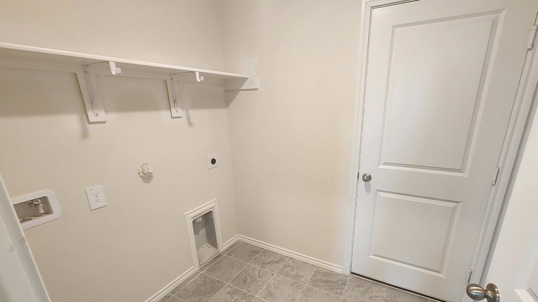 Spacious, unfurnished interior of a new home in Waverly Estates, Josephine (Image 11).