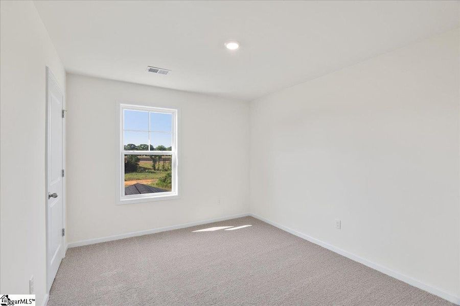 Spacious, unfurnished interior of a new home in Halton Oaks, Spartanburg (Image 21). Spacious, unfurnished interior of a new home in Halton Oaks, Spartanburg (Image 21).