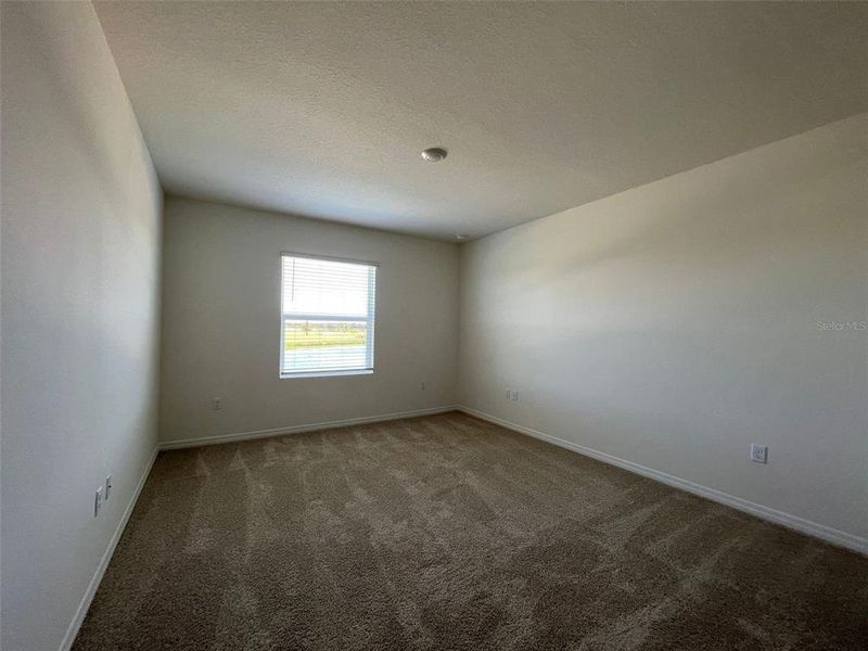 Spacious, unfurnished interior of a new home in , Davenport (Image 15).