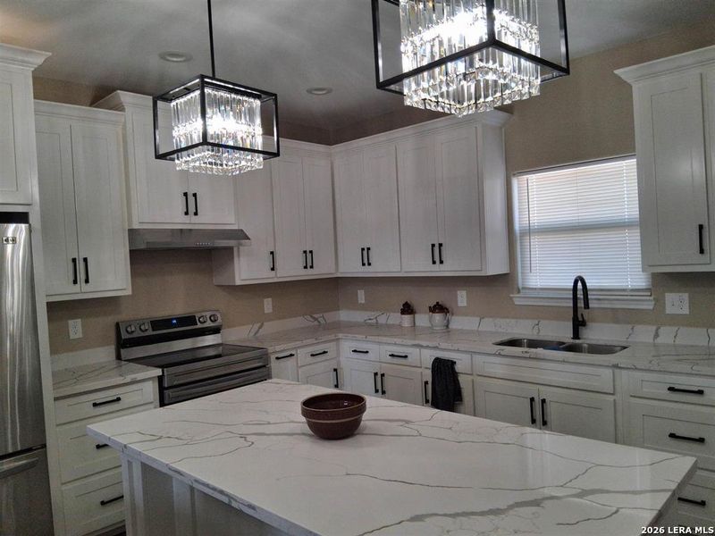 Furnished interior view inside a new home in , Del Rio (Image 12).