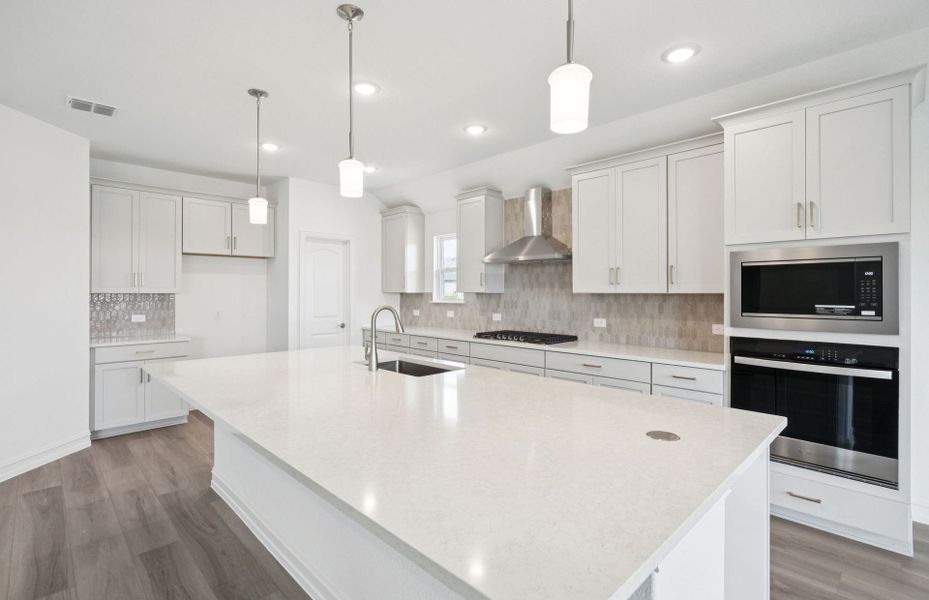 Representative furnished interior of a home built from the Northlake by Pulte Homes in Westside Preserve, Midlothian (Image 8).