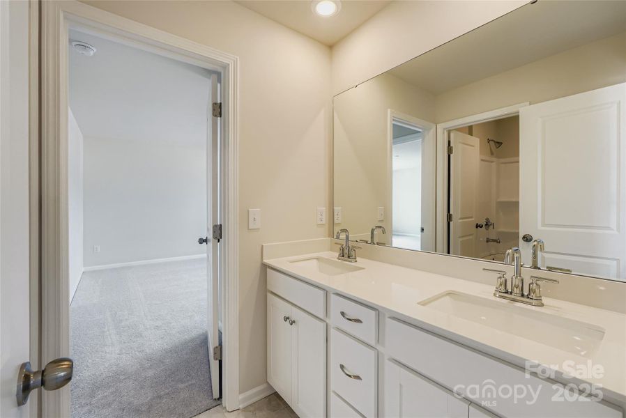 Bathroom 3(example) Bathroom 3(example)