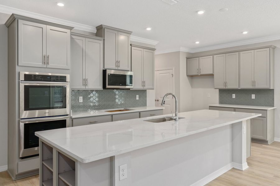 Representative furnished interior of a home built from the Drexel by Maronda Homes in Bellview Pointe, Bellview (Image 29).