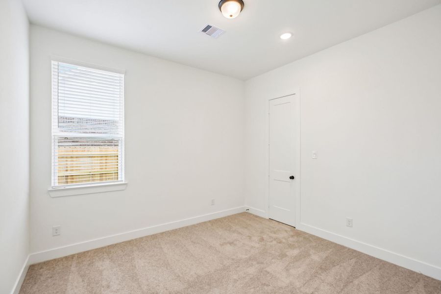 Spacious, unfurnished interior of a new home in The Trails 50's, New Caney (Image 25). Spacious, unfurnished interior of a new home in The Trails 50's, New Caney (Image 25).