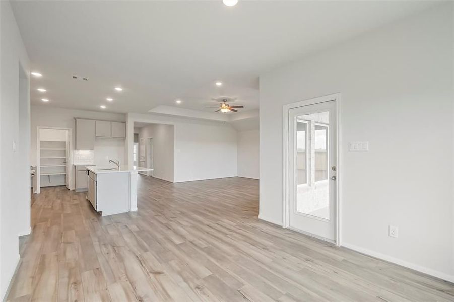 Spacious, unfurnished interior of a new home in Sierra Vista, Rosharon (Image 15). Spacious, unfurnished interior of a new home in Sierra Vista, Rosharon (Image 15).