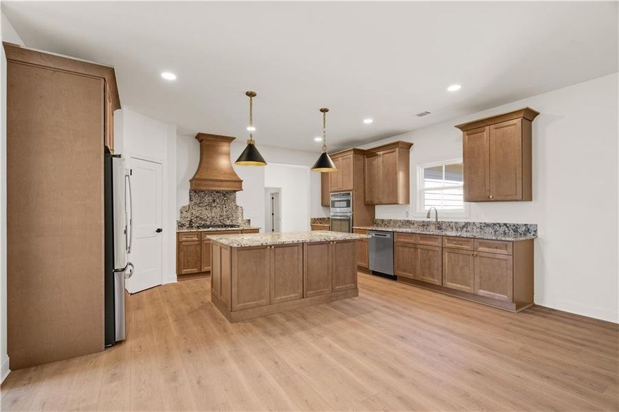 Furnished interior view inside a new home in , Cartersville (Image 10).