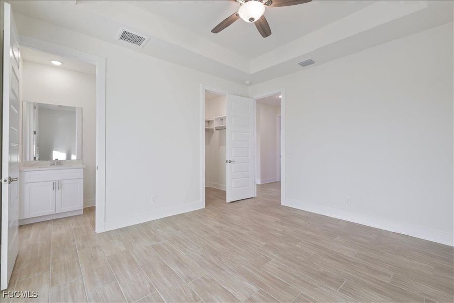 Spacious, unfurnished interior of a new home in Cape Coral, Cape Coral (Image 33). Spacious, unfurnished interior of a new home in Cape Coral, Cape Coral (Image 33).