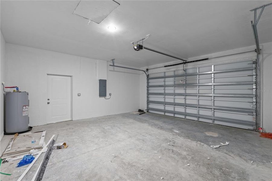 Spacious, unfurnished interior of a new home in , Lehigh Acres (Image 36). Spacious, unfurnished interior of a new home in , Lehigh Acres (Image 36).