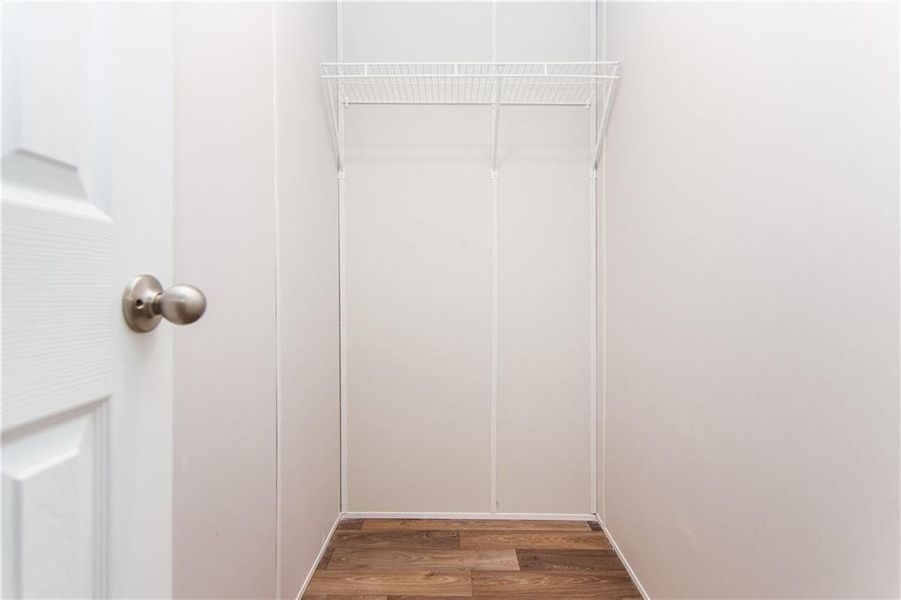 Spacious, unfurnished interior of a new home in , Talking Rock (Image 40).