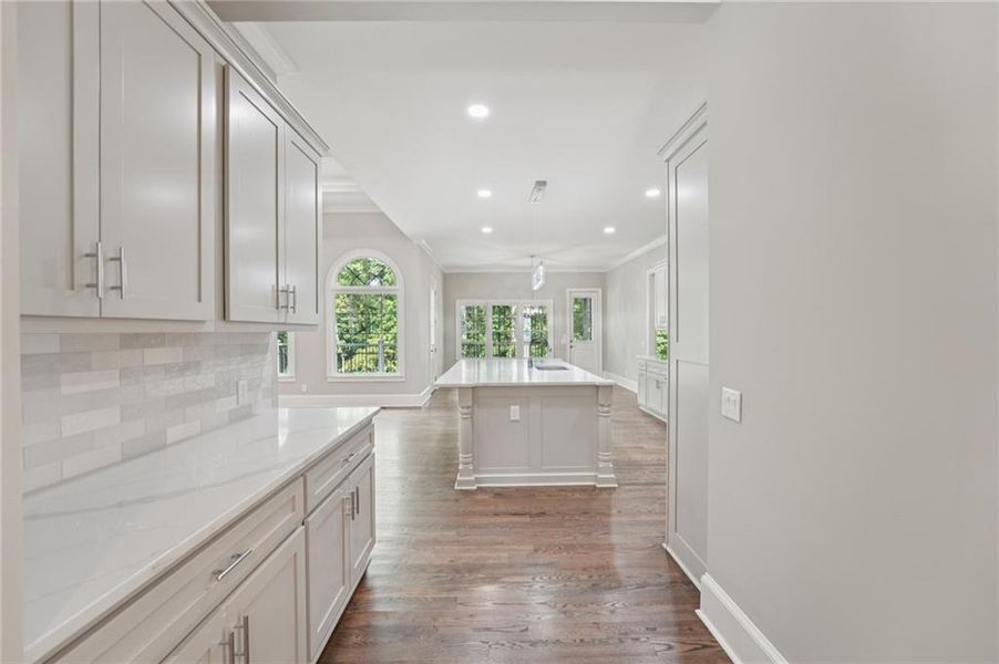 Furnished interior view inside a new home in The Reserve At Governors Towne Club, Acworth (Image 11). Furnished interior view inside a new home in The Reserve At Governors Towne Club, Acworth (Image 11).