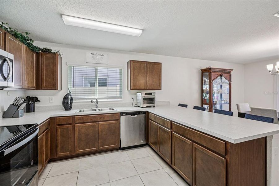 Furnished interior view inside a new home in , Clermont (Image 30).