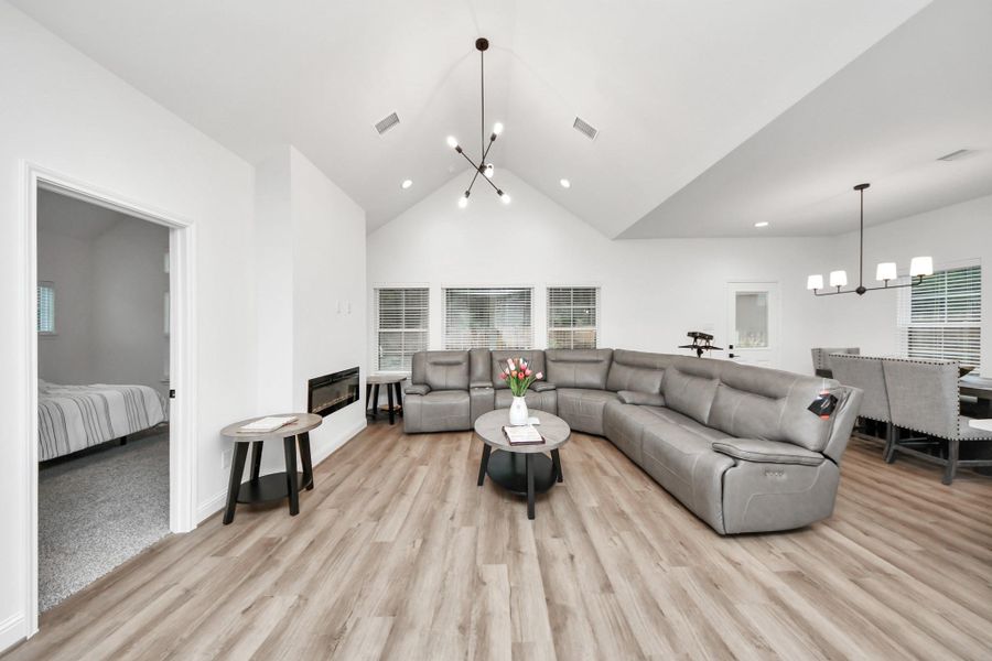 Furnished interior view inside a new home in Spring Branch Crossing, Conroe (Image 30). Furnished interior view inside a new home in Spring Branch Crossing, Conroe (Image 30).
