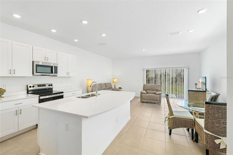Furnished interior view inside a new home in , Bradenton (Image 6).