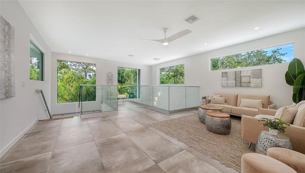 Image 82 of a home in .