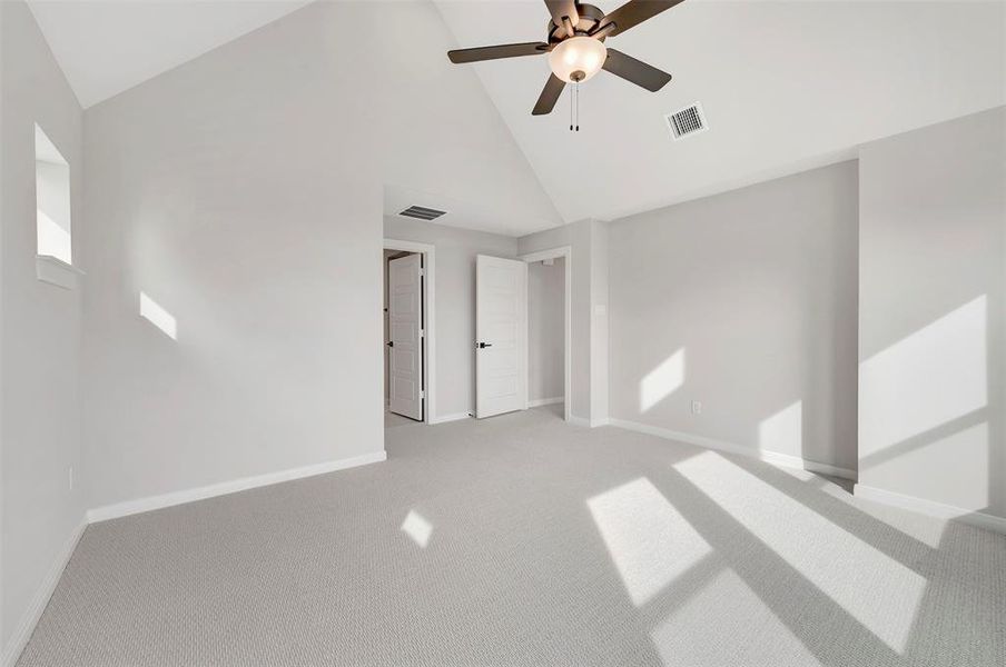 Spacious, unfurnished interior of a new home in Painted Tree Woodland West – Village, McKinney (Image 23).