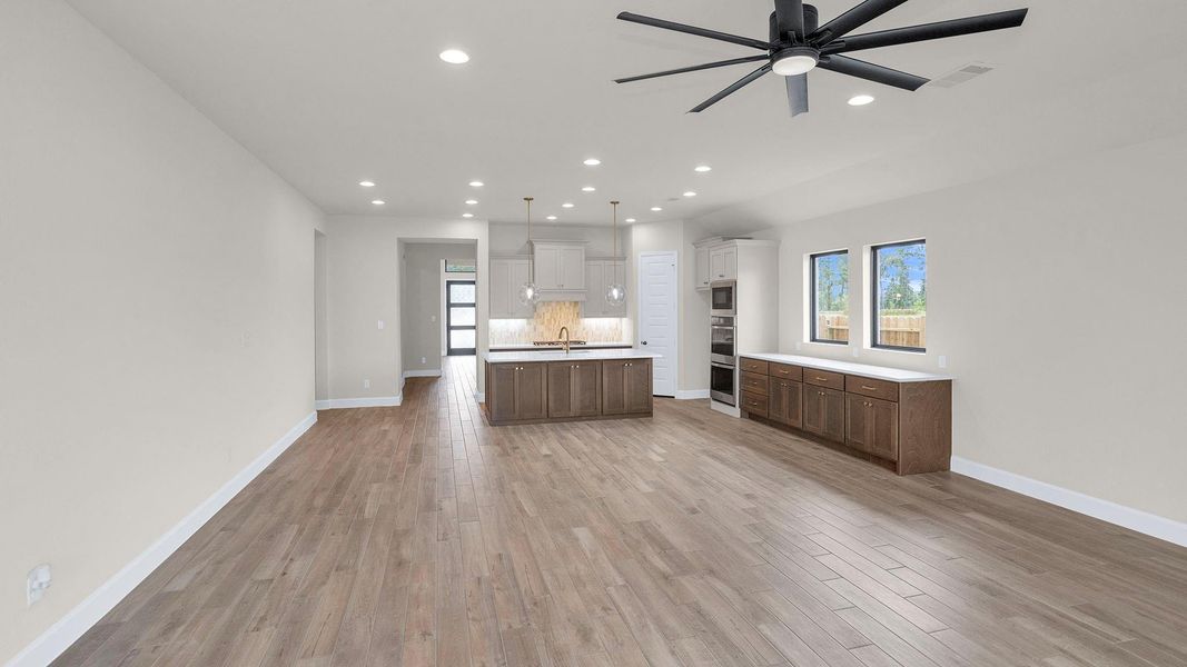 Spacious, unfurnished interior of a new home in Artavia, Conroe (Image 16). Spacious, unfurnished interior of a new home in Artavia, Conroe (Image 16).