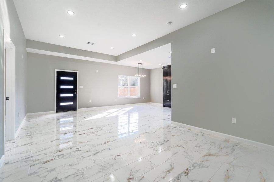 Spacious, unfurnished interior of a new home in , Cleveland (Image 20).