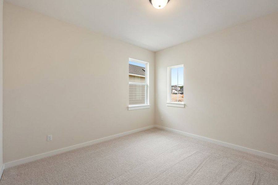 Spacious, unfurnished interior of a new home in Heritage, Dripping Springs (Image 41).